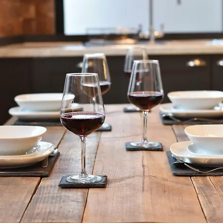 Aire New York Styled Luxury Daire *