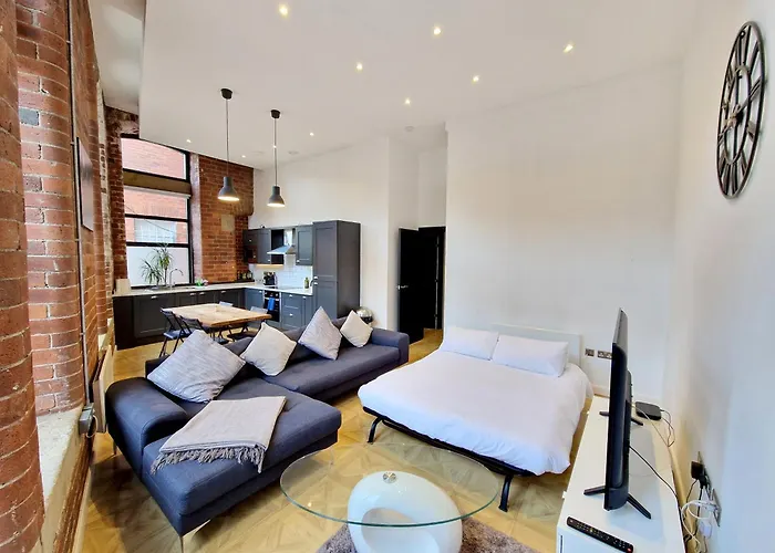 Aire New York Styled Luxury Лидс